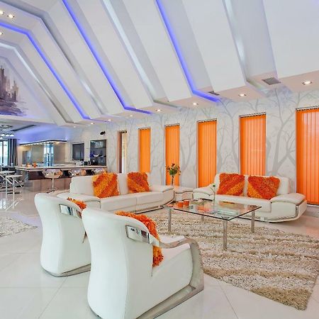 Royale Grand Villa Pattaya Bagian luar foto