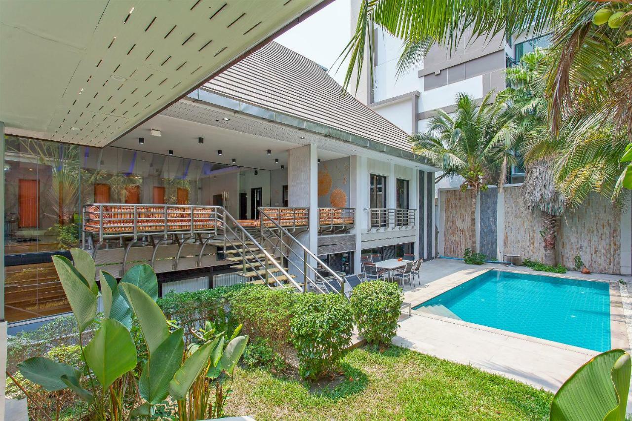 Royale Grand Villa Pattaya Bagian luar foto