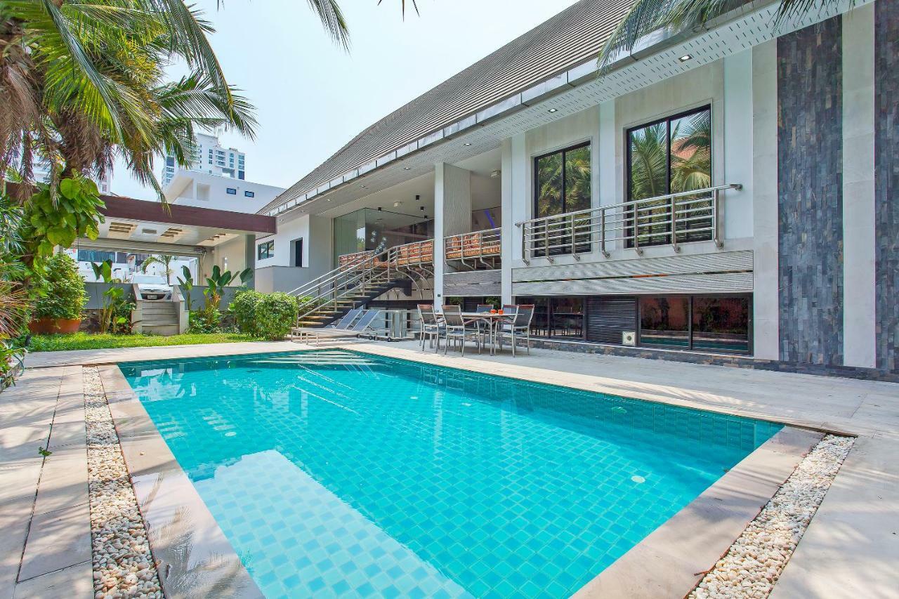 Royale Grand Villa Pattaya Bagian luar foto