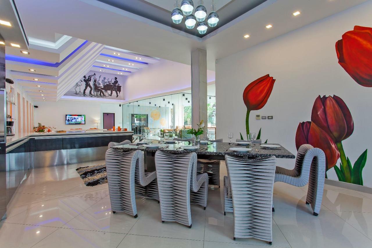 Royale Grand Villa Pattaya Bagian luar foto