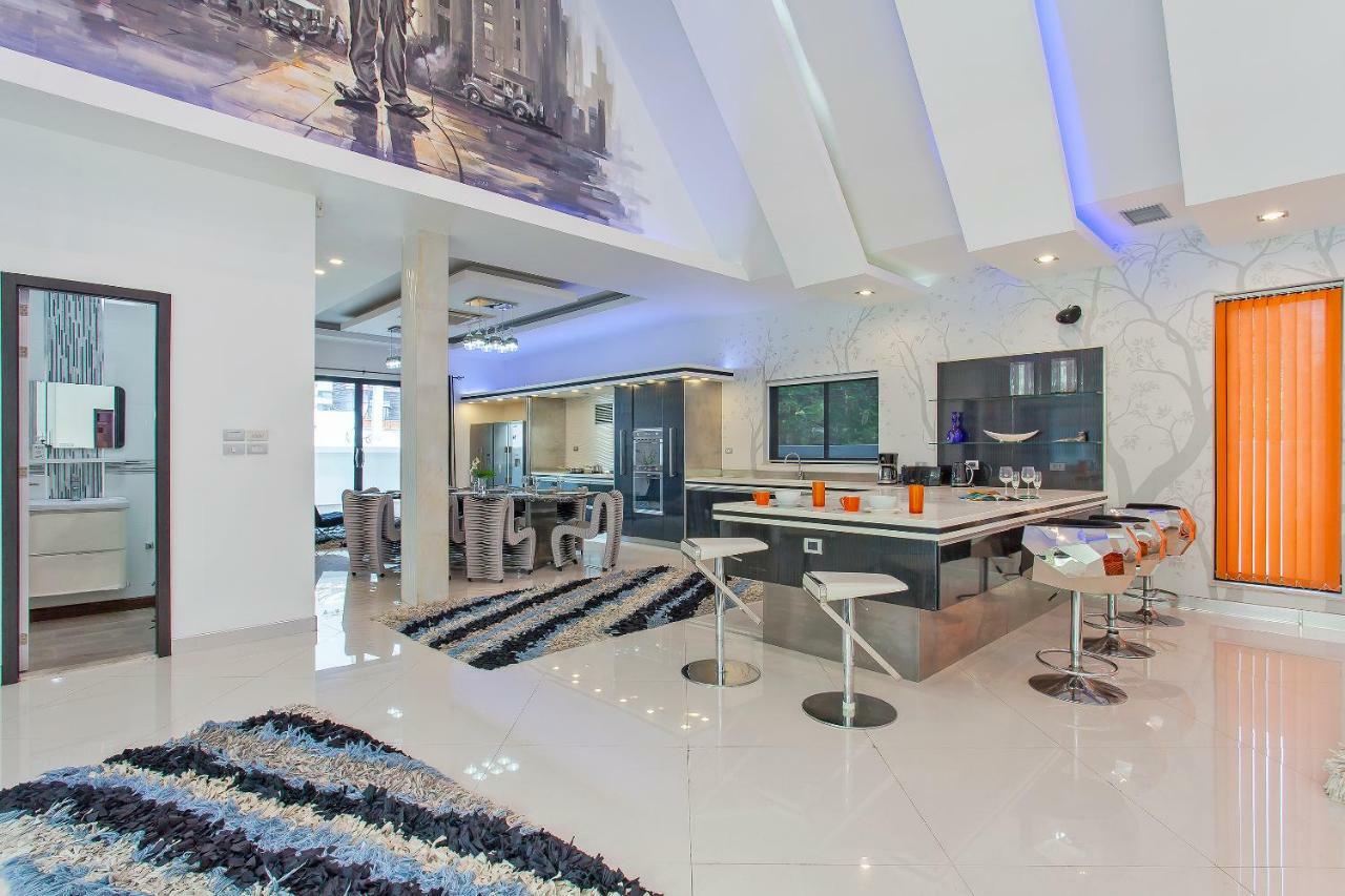 Royale Grand Villa Pattaya Bagian luar foto