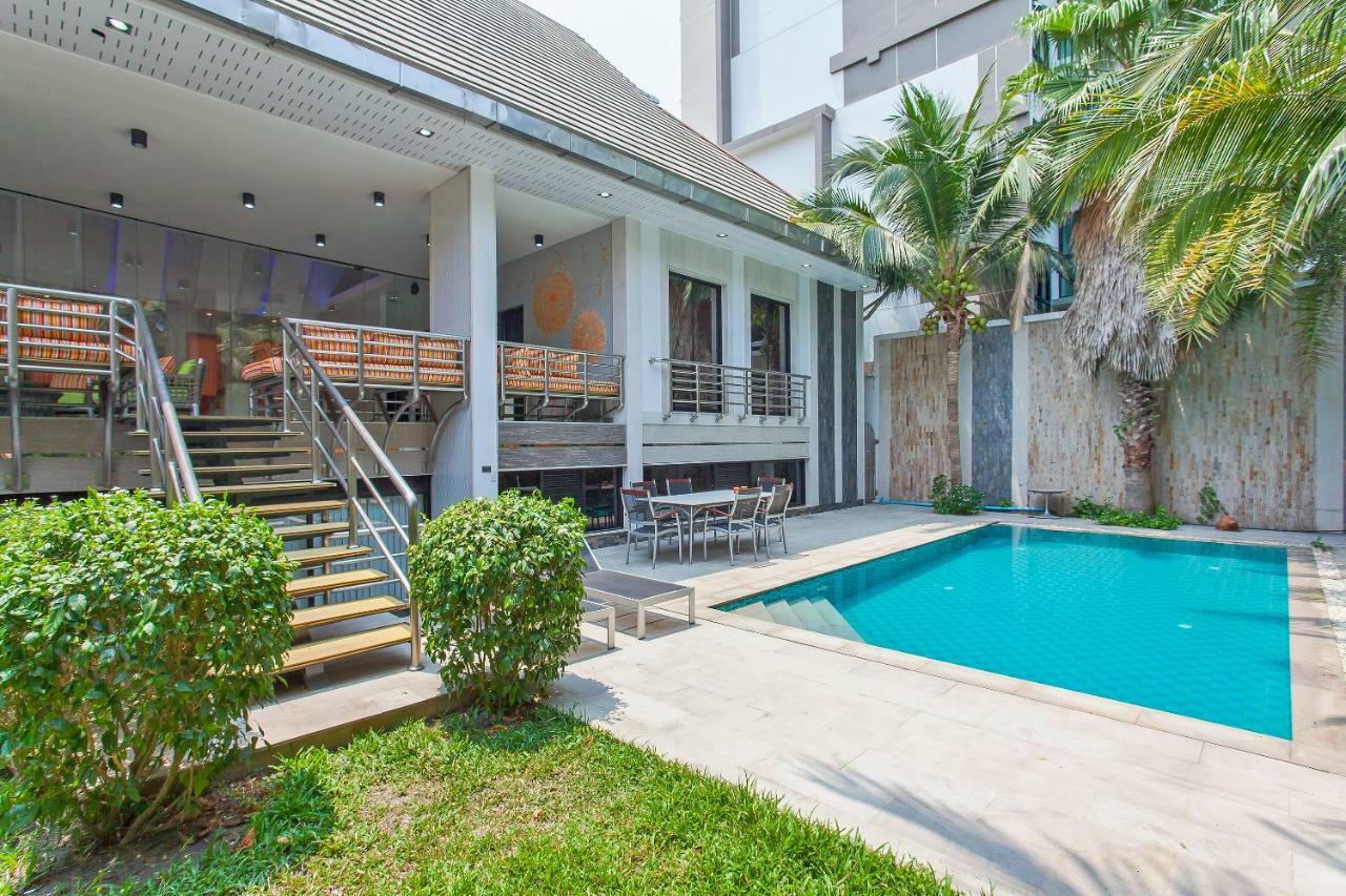 Royale Grand Villa Pattaya Bagian luar foto
