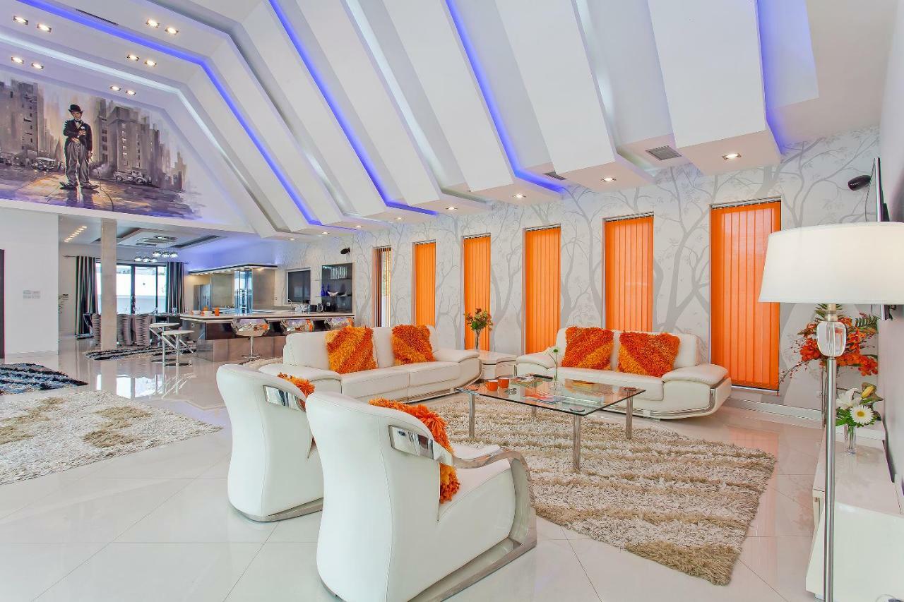 Royale Grand Villa Pattaya Bagian luar foto